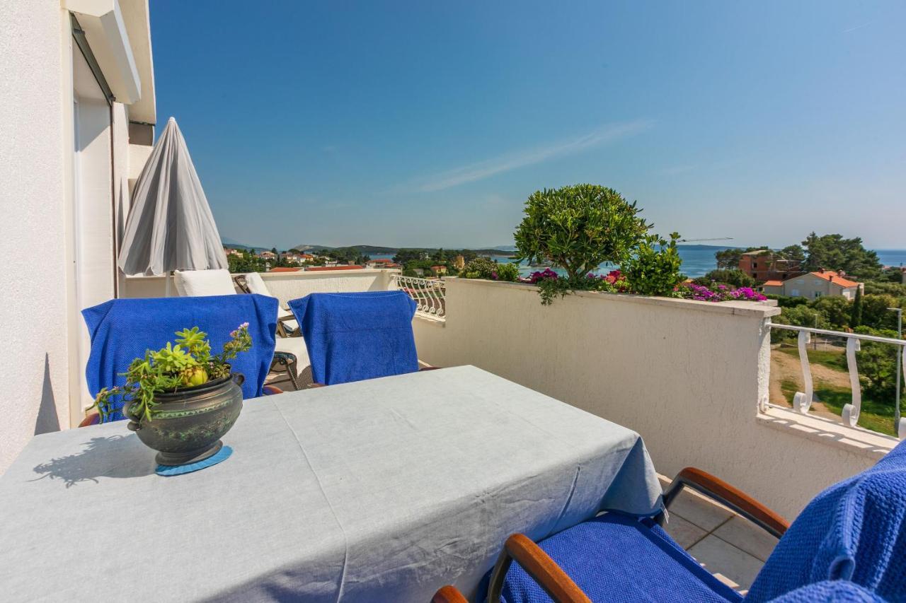 Apartments Vila Antula Banjol Luaran gambar