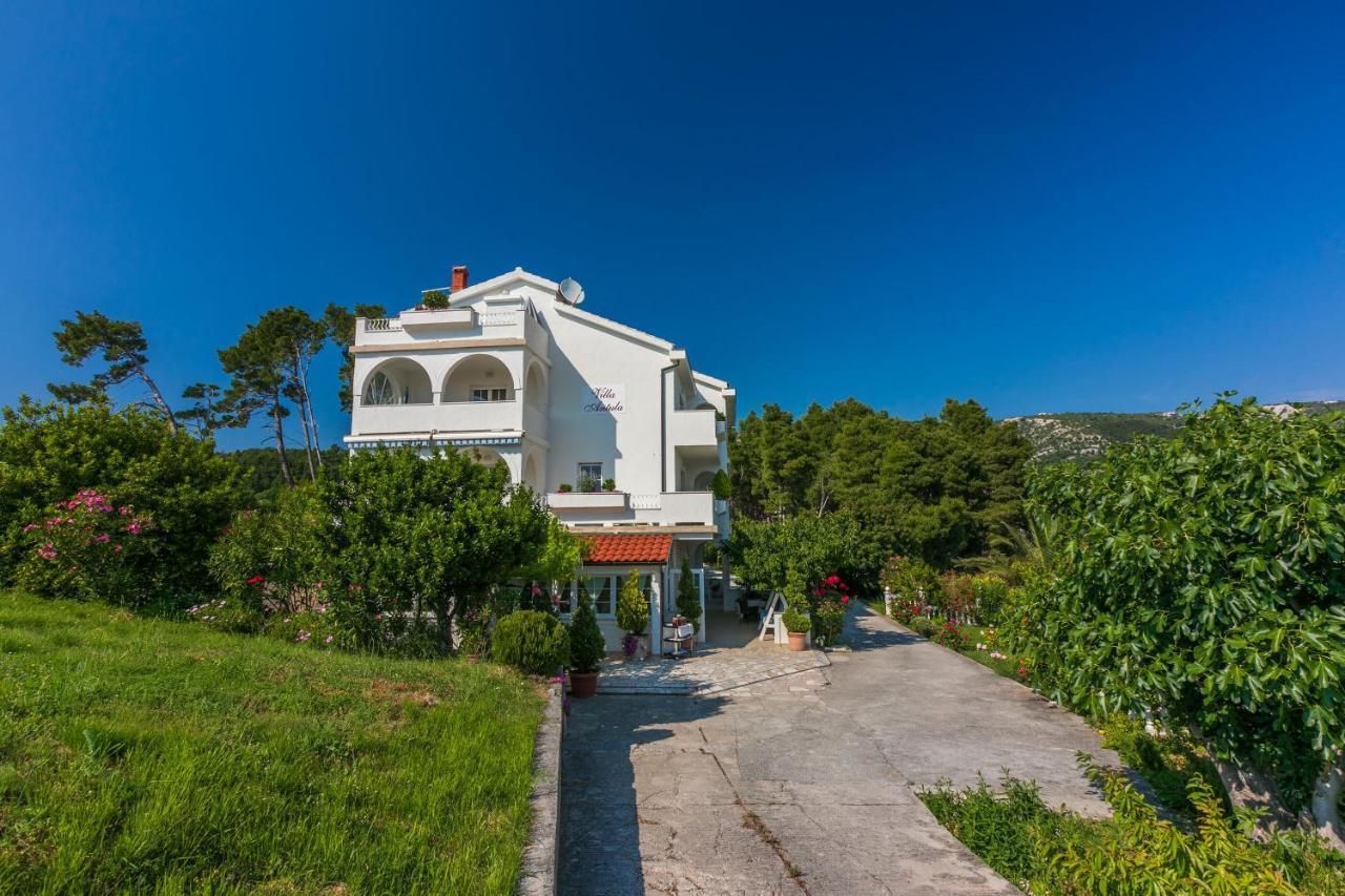 Apartments Vila Antula Banjol Luaran gambar
