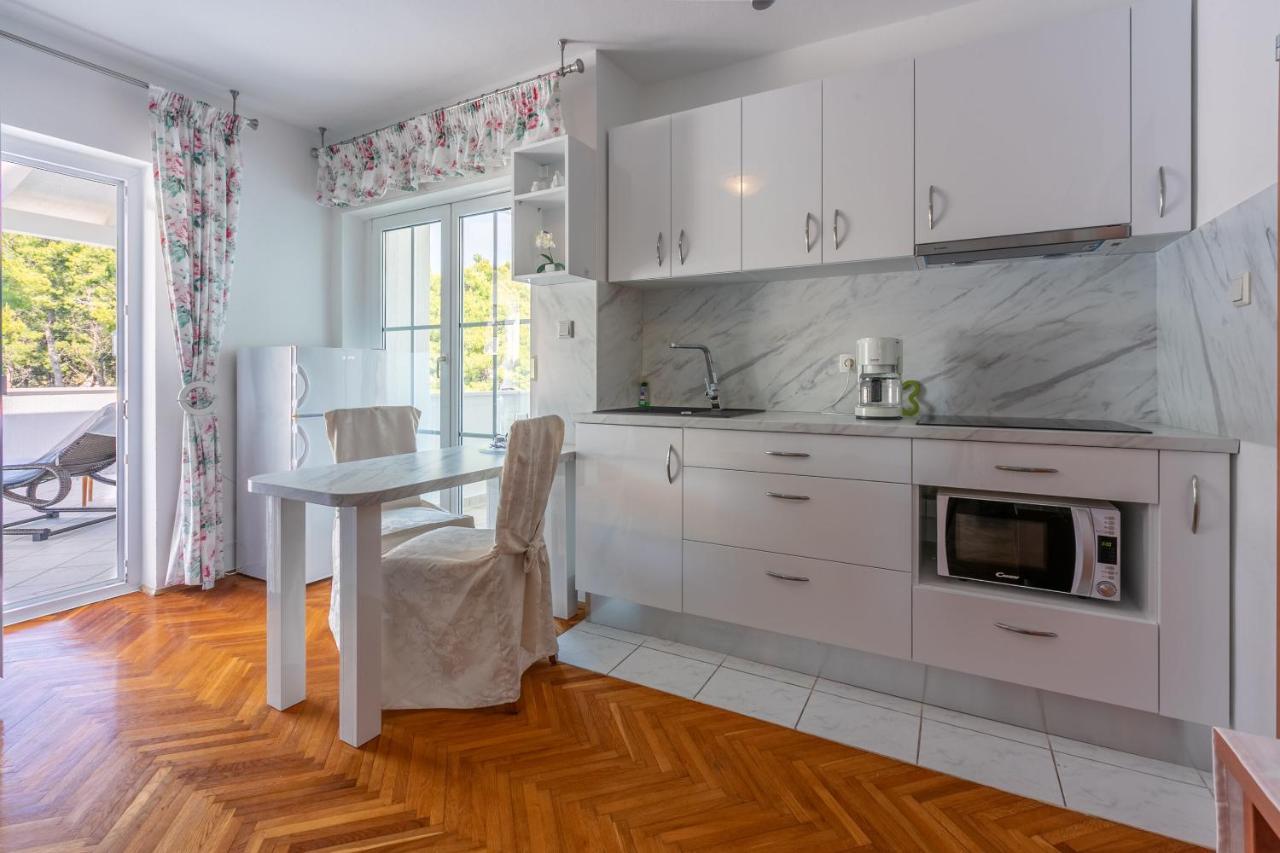 Apartments Vila Antula Banjol Luaran gambar