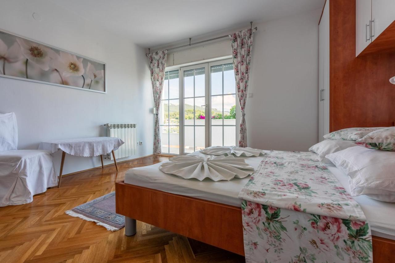 Apartments Vila Antula Banjol Luaran gambar