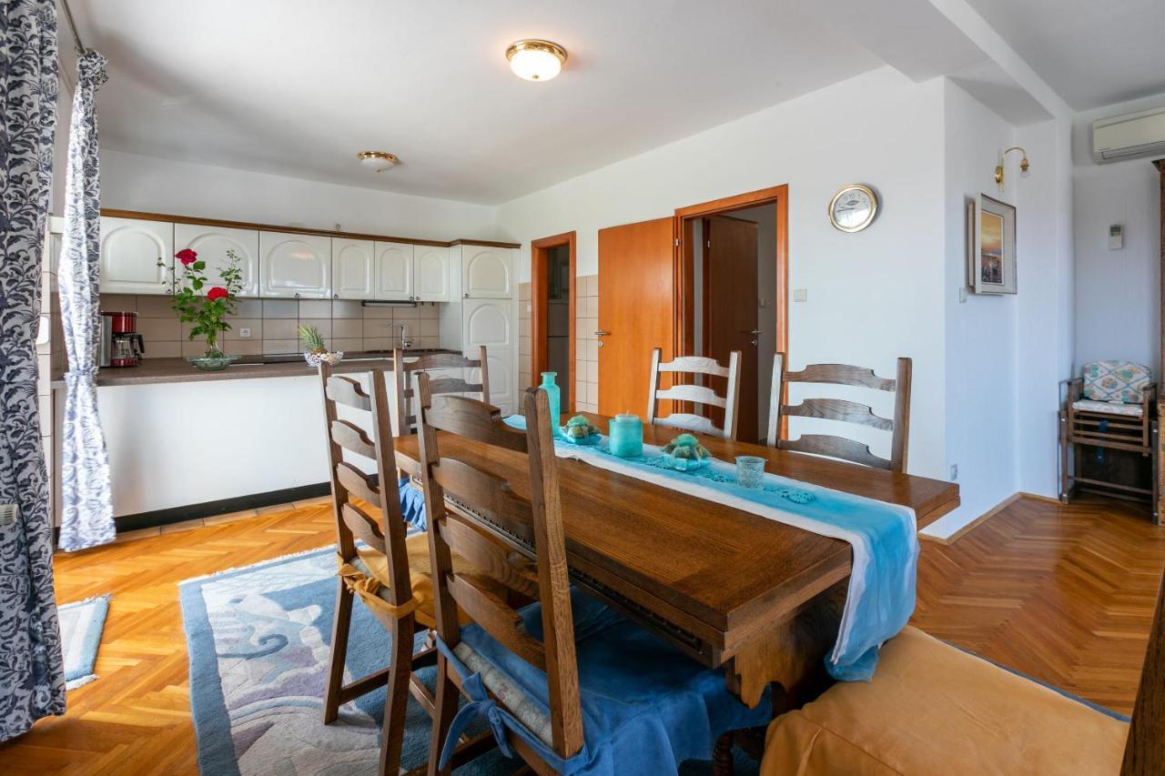 Apartments Vila Antula Banjol Luaran gambar