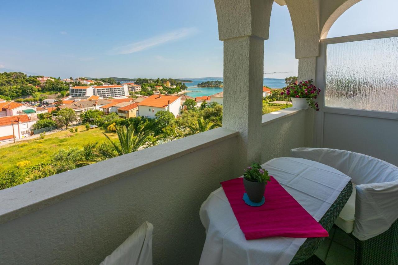 Apartments Vila Antula Banjol Luaran gambar